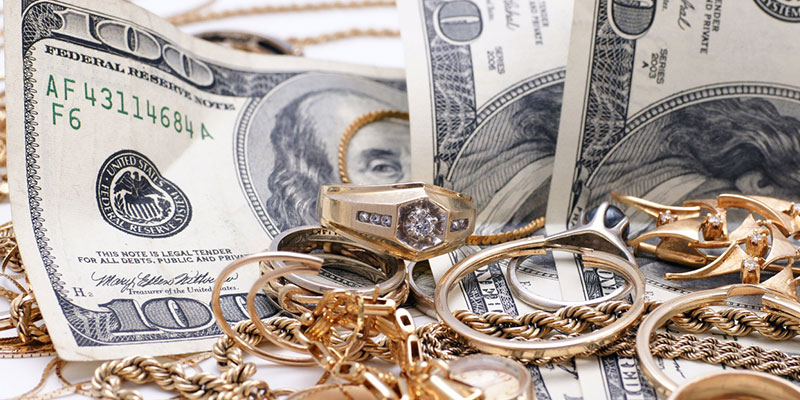 3 Reasons to Buy Jewelry From a Pawn Shop