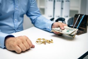 Common Reasons People Sell Jewelry Instead of Keeping It